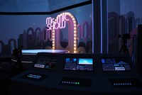 「IMA IMA IMA」の展示。