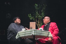 左から澤部渡、街裏ぴんく。（撮影：廣田達也）