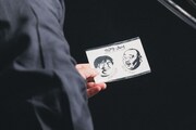オリジナルグッズのタトゥーステッカー。(撮影:廣田達也)