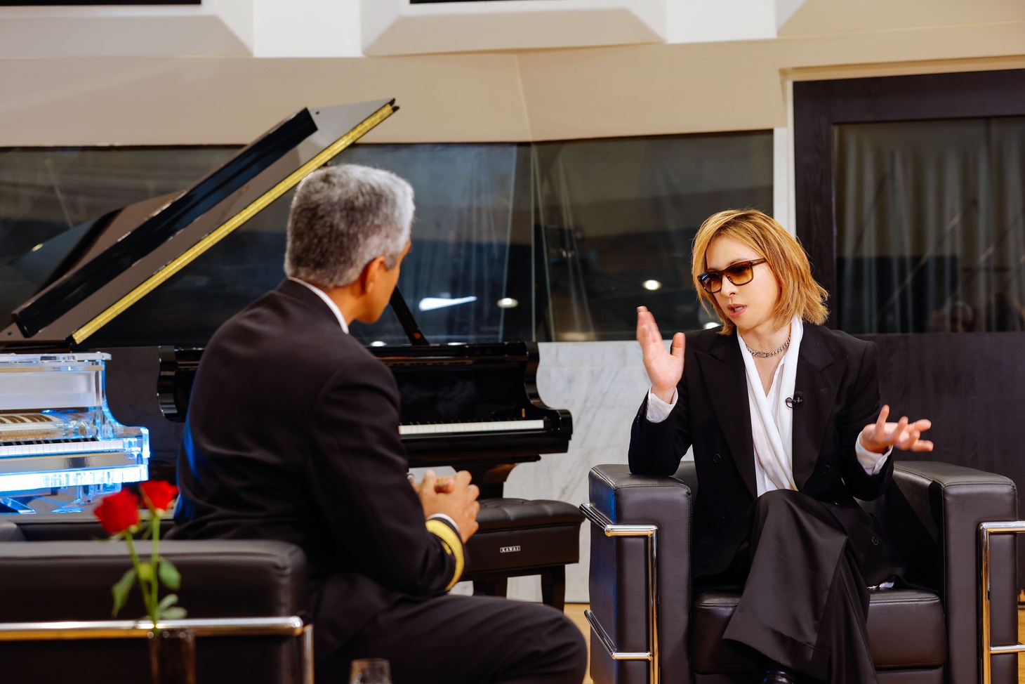 Dr.ビベク・マーシー、YOSHIKI。
