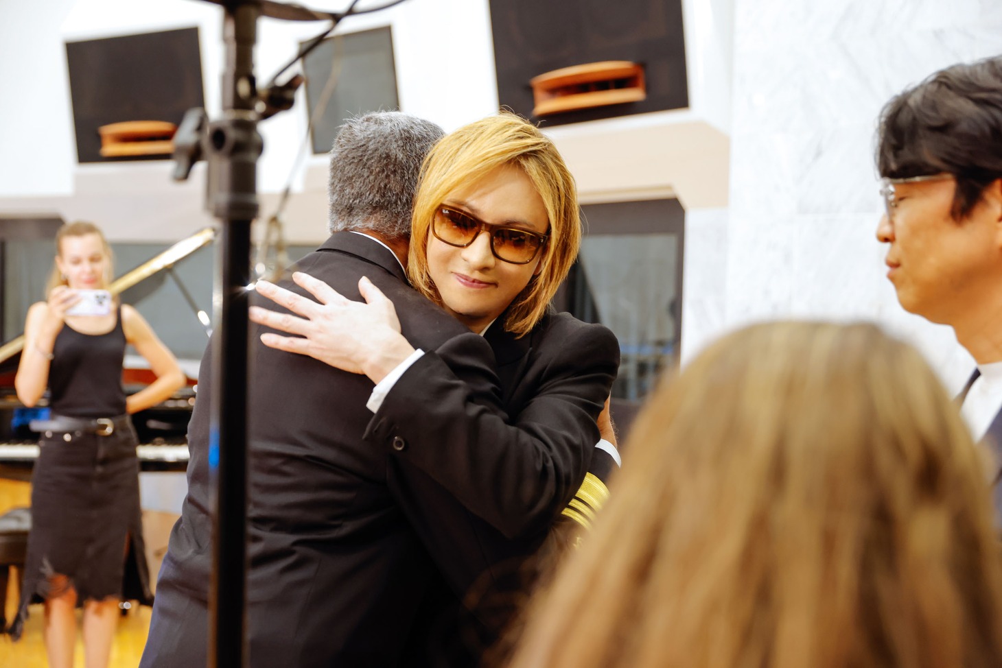 Dr.ビベク・マーシー、YOSHIKI。