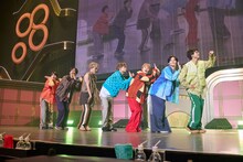 超特急（撮影：米山三郎）