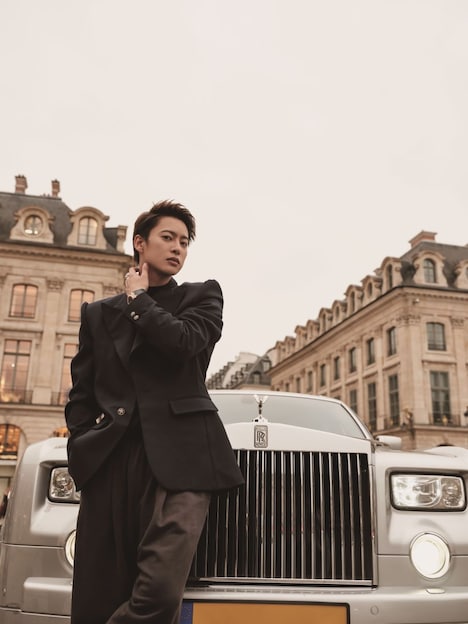 三山凌輝1st写真集「Gaze」通常版 表紙(撮影:嶌原佑矢)