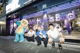 ポップアップショップに来店したMy Hair is Badとクレヨンしんちゃん。(Photo by Takeshi Yao)