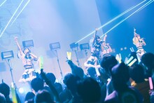 I'mew（あいみゅう）「3rd Anniversary Tour『もっともっともっともっと』」東京・渋谷ストリームホール公演の様子。