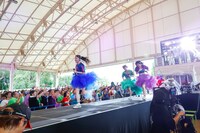 TEAM SHACHI「SHACHI SUMMER2024～沸騰！リアルサウナHOLA！～」の様子。（撮影：笹森健一）