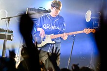 岡崎真輝（B / Galileo Galilei）（撮影：高田梓）