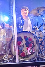 尾崎和樹（Dr / Galileo Galilei）（撮影：高田梓）