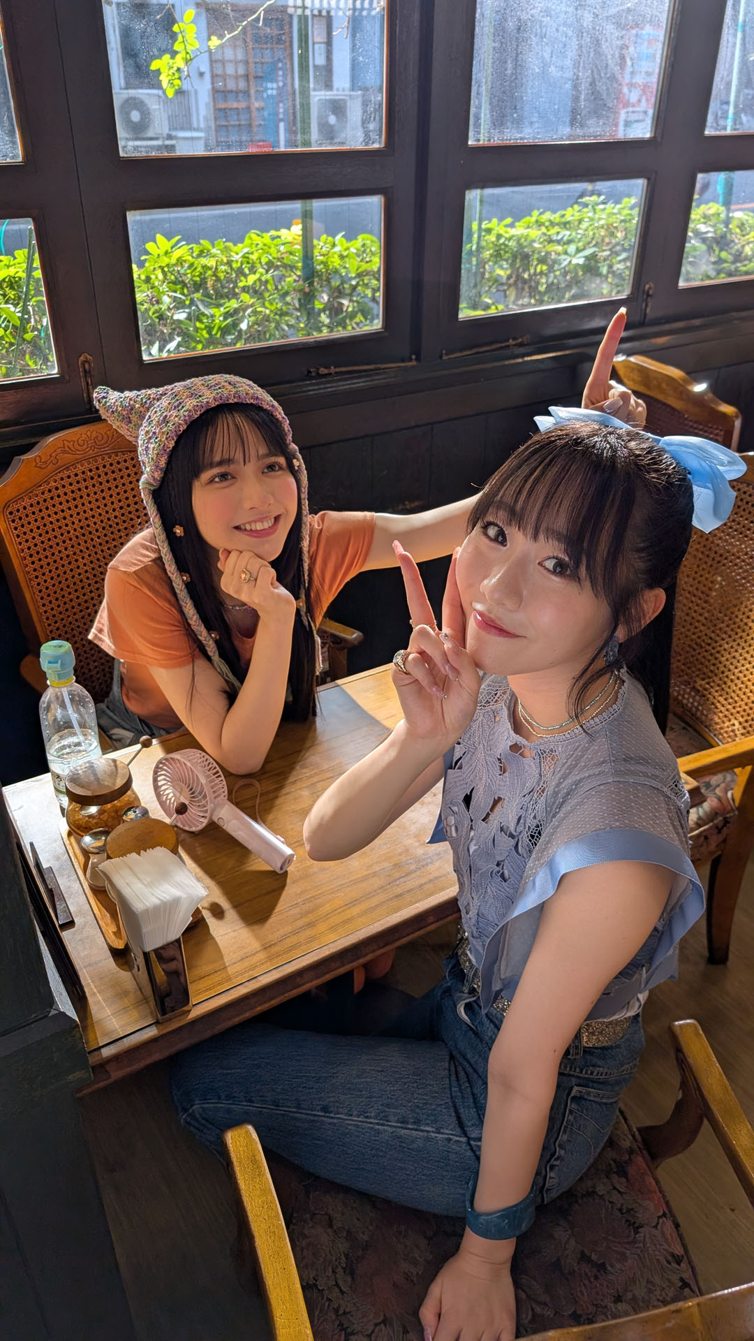 CMオフショット。