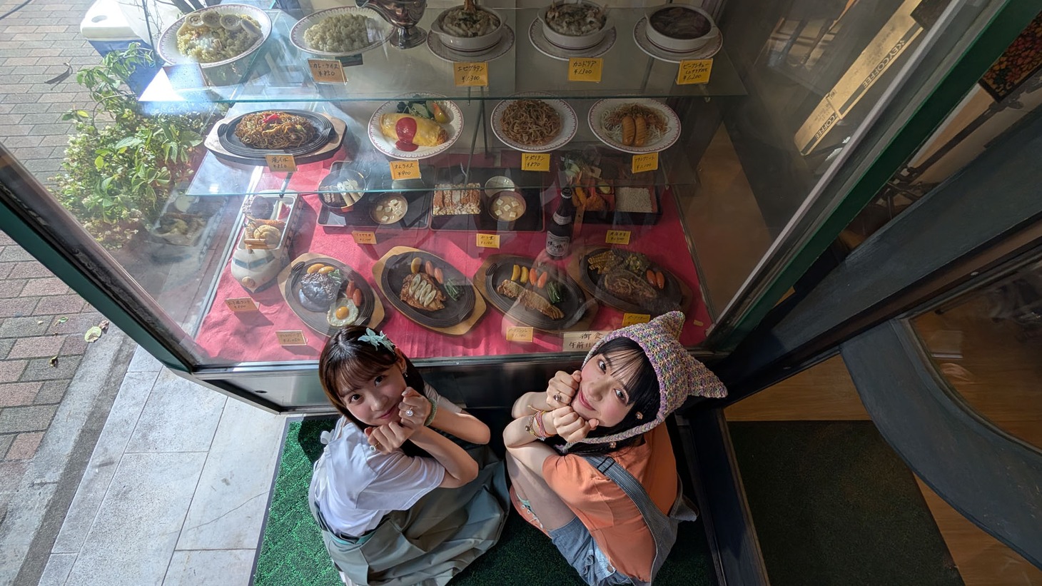 CMオフショット。