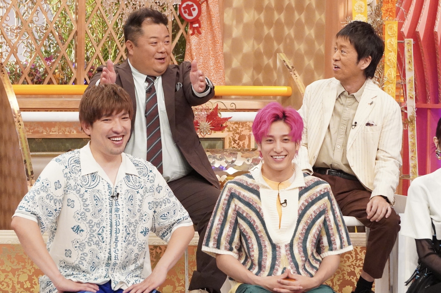 後列左から小杉竜一、吉田敬。前列左からりんたろー。、兼近大樹。