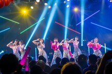 MISS MERCY「3rd ONEMAN LIVE『Turn up Summer』」の様子。