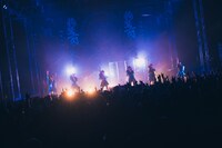 「INUWASI ONEMAN LIVE 2024〝狗鷲一閃〟」の様子。（撮影：真島洸）