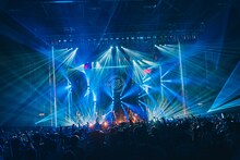 「INUWASI ONEMAN LIVE 2024〝狗鷲一閃〟」の様子。（撮影：真島洸）