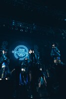 「INUWASI ONEMAN LIVE 2024〝狗鷲一閃〟」の様子。（撮影：真島洸）