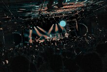 a子「a子 Live Tour 2024 "Umbilical Cord"」東京公演の様子。（Photo by Goku Noguchi）