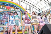 「TOKYO IDOL FESTIVAL 2024」のメインステージに立つ#Mooove!。
