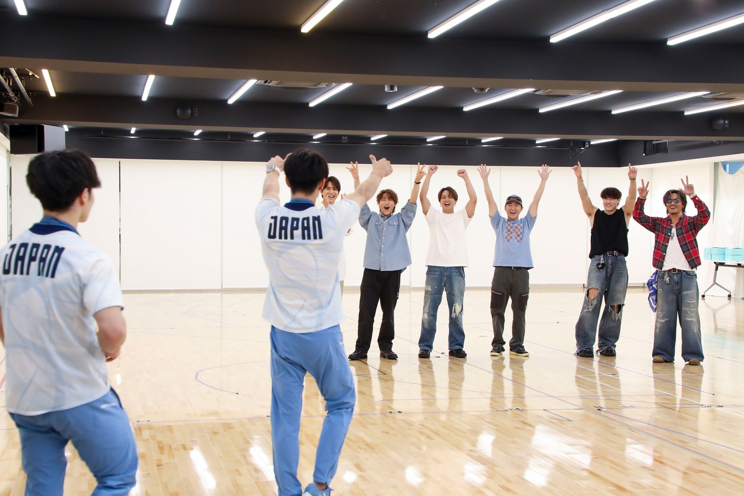 GENERATIONSと体操日本代表選手団。