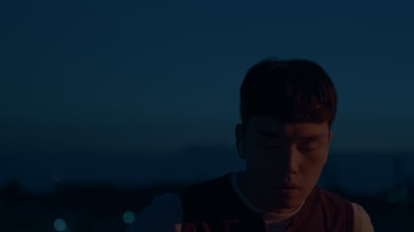 パソコン音楽クラブ「Empty feat.Le Makeup」ミュージックビデオより。