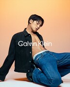 MINGYUを起用したCalvin Klein2024年秋のデニムキャンペーンビジュアル。
