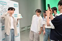 バースデーサプライズの様子。(c)テレビ朝日