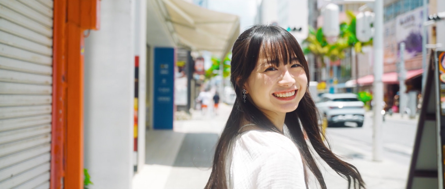 其原有沙「Today Is A Special Day」ミュージックビデオより。