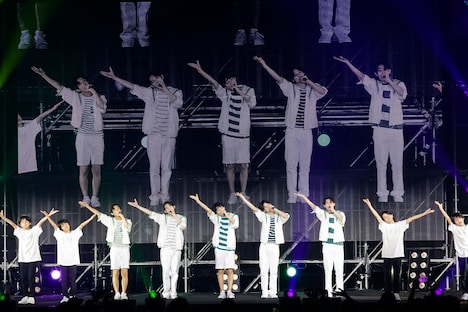 さくらしめじ「てぃーけーじー」シャッフルの様子。