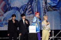 左からTETTA（ONE N' ONLY）、REI（ONE N' ONLY）、SEIYA（BUDDiiS）、FUMIYA（BUDDiiS）。