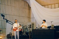 長岡亮介（ペトロールズ）とSTUTS。（Photo by renzo）