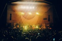 STUTS「“90 Degrees” LIVE at 日比谷公園大音楽堂」の様子。（Photo by renzo）