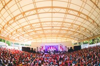 斉藤朱夏「5th ANNIVERSARY 朱演2024『天使と悪魔のささやき』」の様子。（撮影：江藤はんな［SHERPA+］）