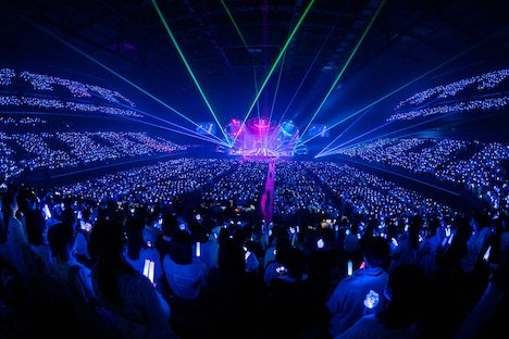 「After the Rain Live 2024 ～ そらる VS まふまふ ～」の様子。