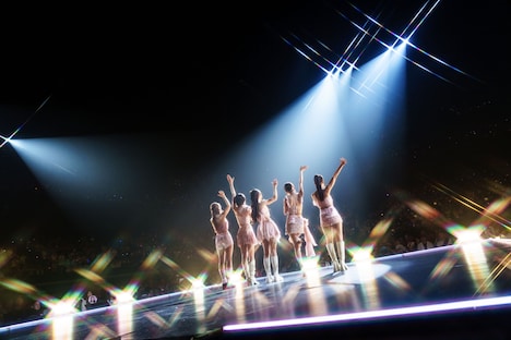 「KARA THE 5th JAPAN TOUR 2024 "KARASIA"」2024年8月18日千葉公演の様子。（写真提供：ユニバーサル ミュージック）