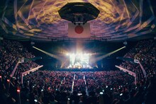 「TETORA 武道館でワンマン」の様子。（撮影：小杉歩）