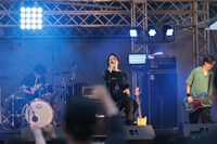 Buzz72+のライブの様子。