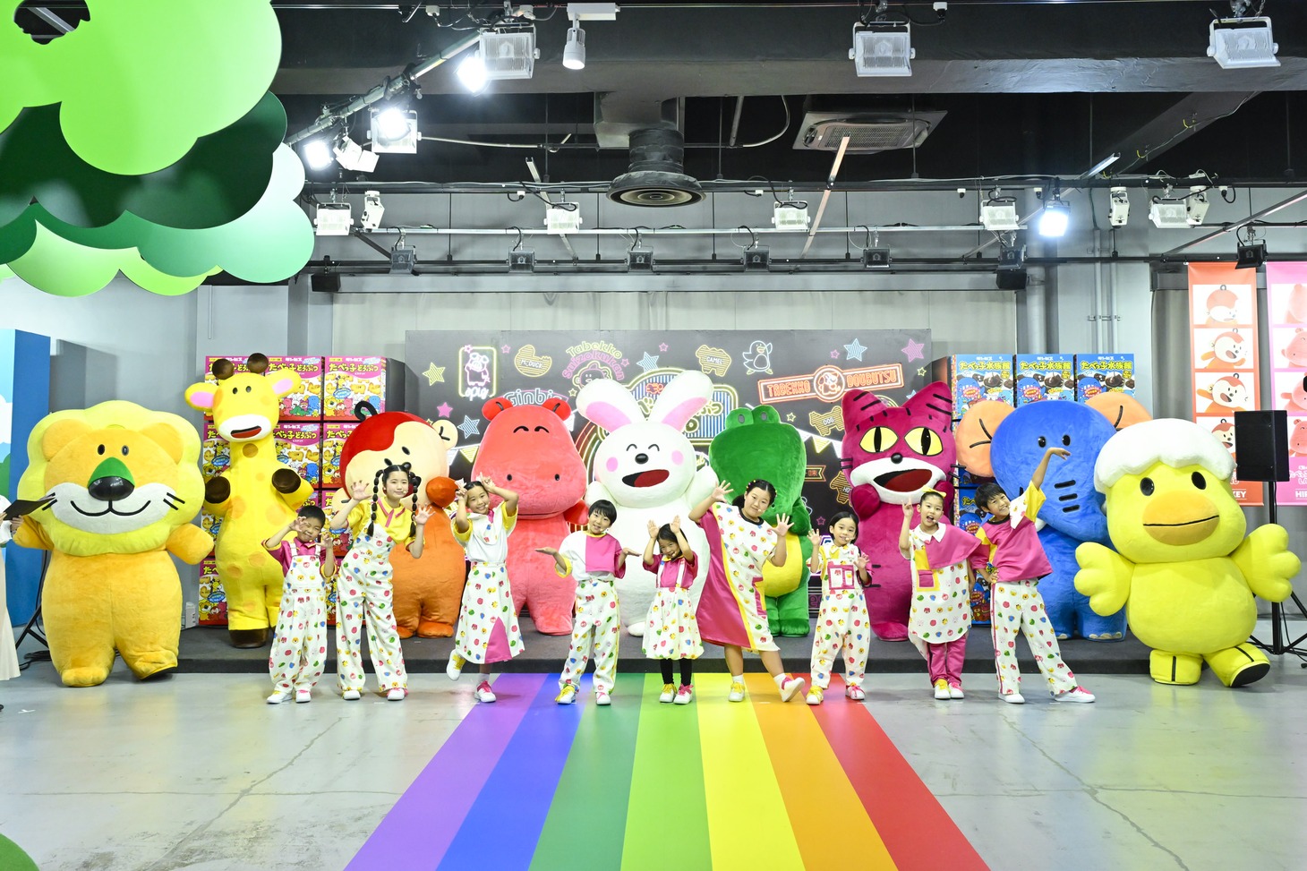 たべっ子キッズによるパフォーマンスイベントの様子。