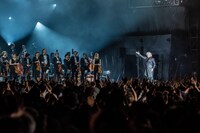 「玉置浩二 LEGENDARY SYMPHONIC CONCERT 2024 “Pastorale”」より。（写真提供：NHK）