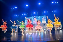 「虹のコンキスタドール 10th Anniversary LIVE ～すべてが虹になるサマーっ！～」大阪公演の様子。
