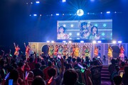 「虹のコンキスタドール 10th Anniversary LIVE ～すべてが虹になるサマーっ！～」大阪公演の様子。