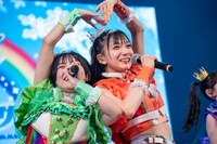 左から岡田彩夢、神田ジュナ。