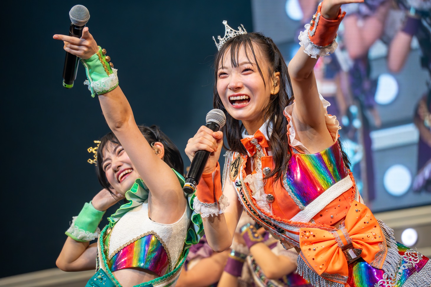 左から岡田彩夢、神田ジュナ。