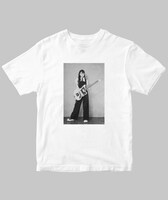 「SILENT SIREN すぅ フォトエッセイ この季節が終わる前に」オリジナルTシャツのデザイン。
