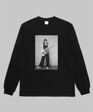 「SILENT SIREN すぅ フォトエッセイ この季節が終わる前に」オリジナルTシャツのデザイン。