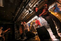 プッシュプルポットのライブの様子。（撮影：柴田恵理）