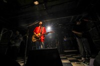 プッシュプルポットのライブの様子。（撮影：柴田恵理）