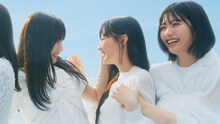 乃木坂46の5期生が出演するコーセー「メイク キープ」シリーズのWeb CMより。(c)乃木坂 46LLC