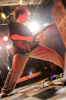 桑原拓也（G, Cho / プッシュプルポット）（撮影：柴田恵理）