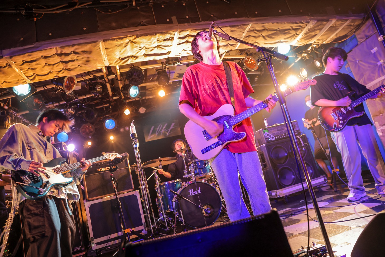 プッシュプルポットのライブの様子。（撮影：柴田恵理）