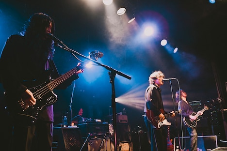 The Novembersのライブの様子。（Photo by AZUSA TAKADA）