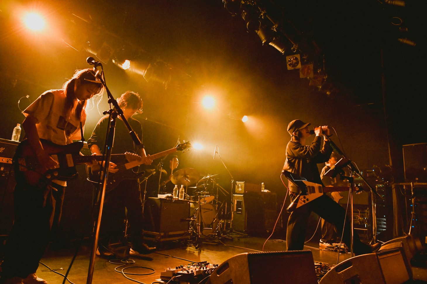 ART-SCHOOLのライブの様子。（Photo by AZUSA TAKADA）